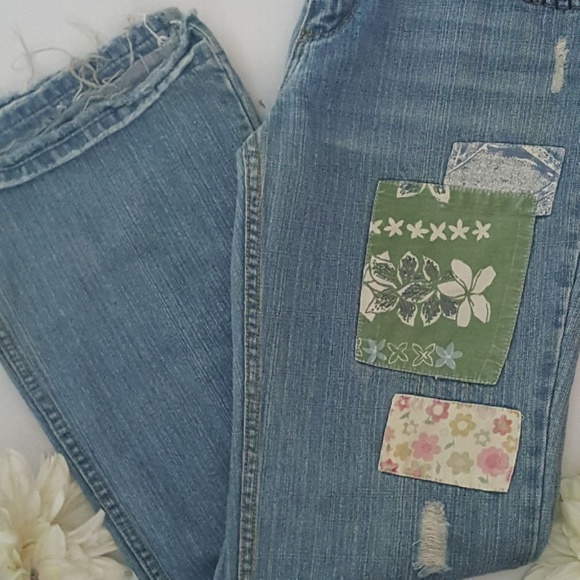 🌿🌸🏵Patched Distress 70s Hippie Flare Jeans - Picture 4 of 5